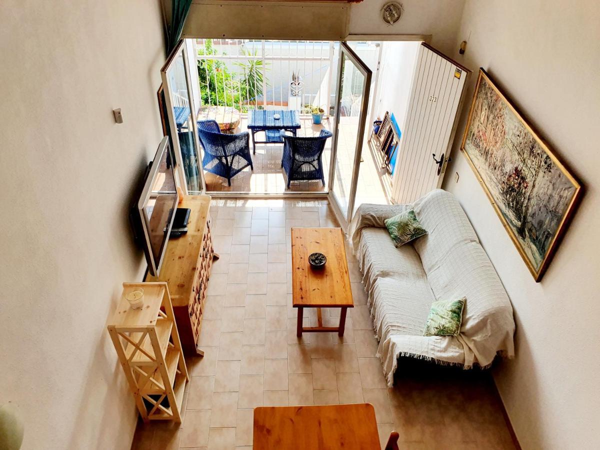 Bonita casa con terraza y patio Ampuriabrava Exterior foto